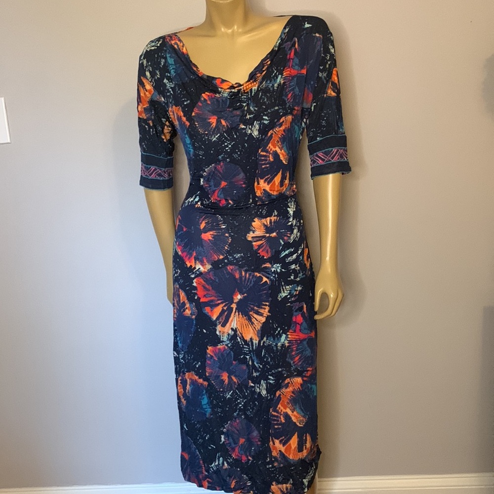 BCBG MAX AZRIA floral midi dress